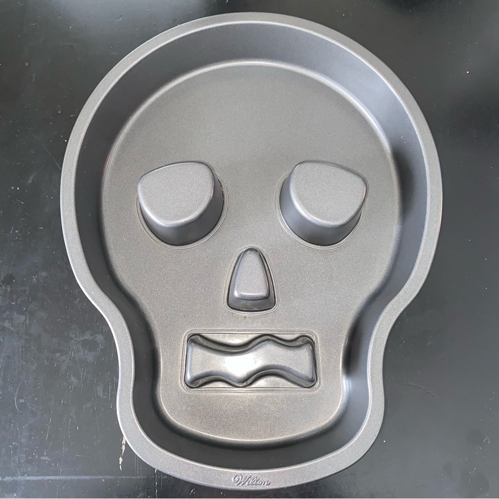 Skull Shaped Wilton Cake Pan
